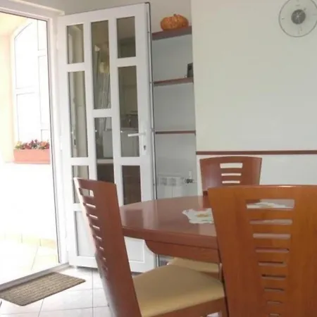 Modernes Mit Panoramablick Zum Meer Und Ortsmitte アパート *