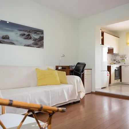 Appartement Modernes Mit Panoramablick Zum Meer Und Ortsmitte