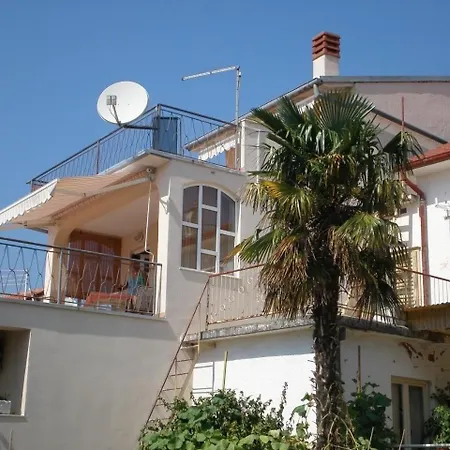 Modernes Mit Panoramablick Zum Meer Und Ortsmitte Appartement